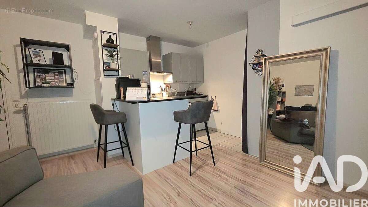Photo 2 - Appartement à FLEURY-LES-AUBRAIS