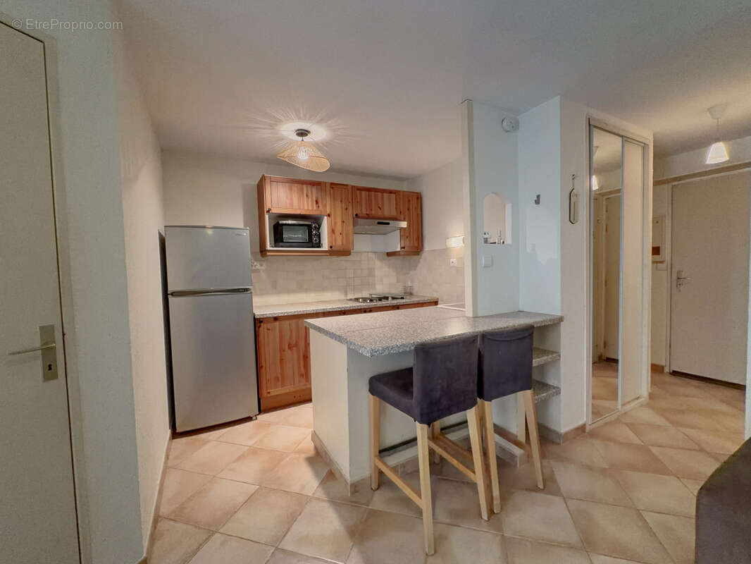 Proche Coudoulière - Appartement T2/3 dans résidence avec piscine - photo 7