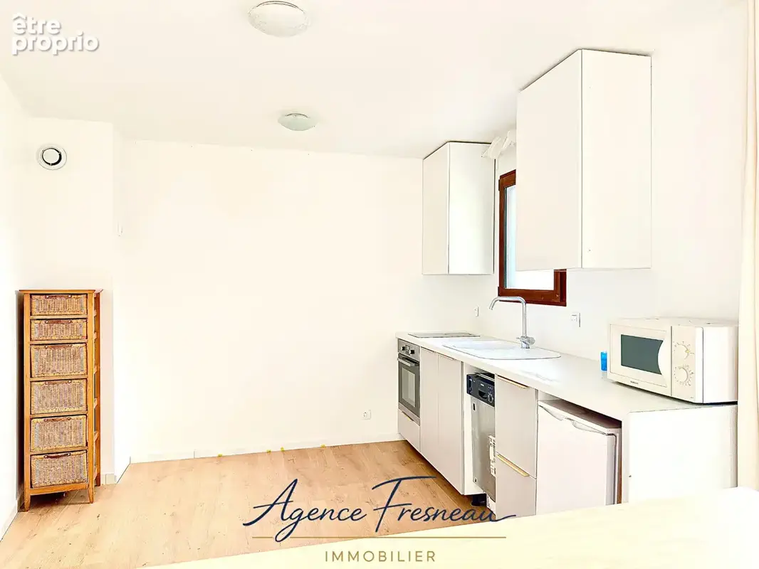À deux pas du 15e - 2 pièces avec jardin de 80 m² - photo 4