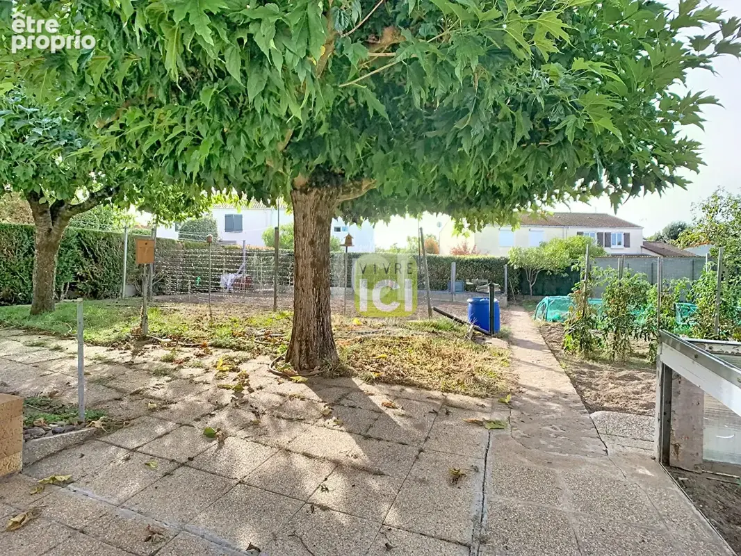 Maison CHOLET avec sous-sol total . - photo 9