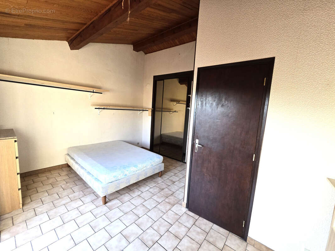 Maison de village avec cour et garage - photo 5