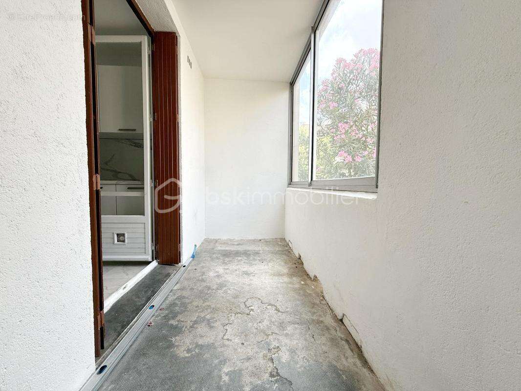 Béziers – carré d’hort – appartement t3 de 54 m² – parking – cave – loggia - photo 9