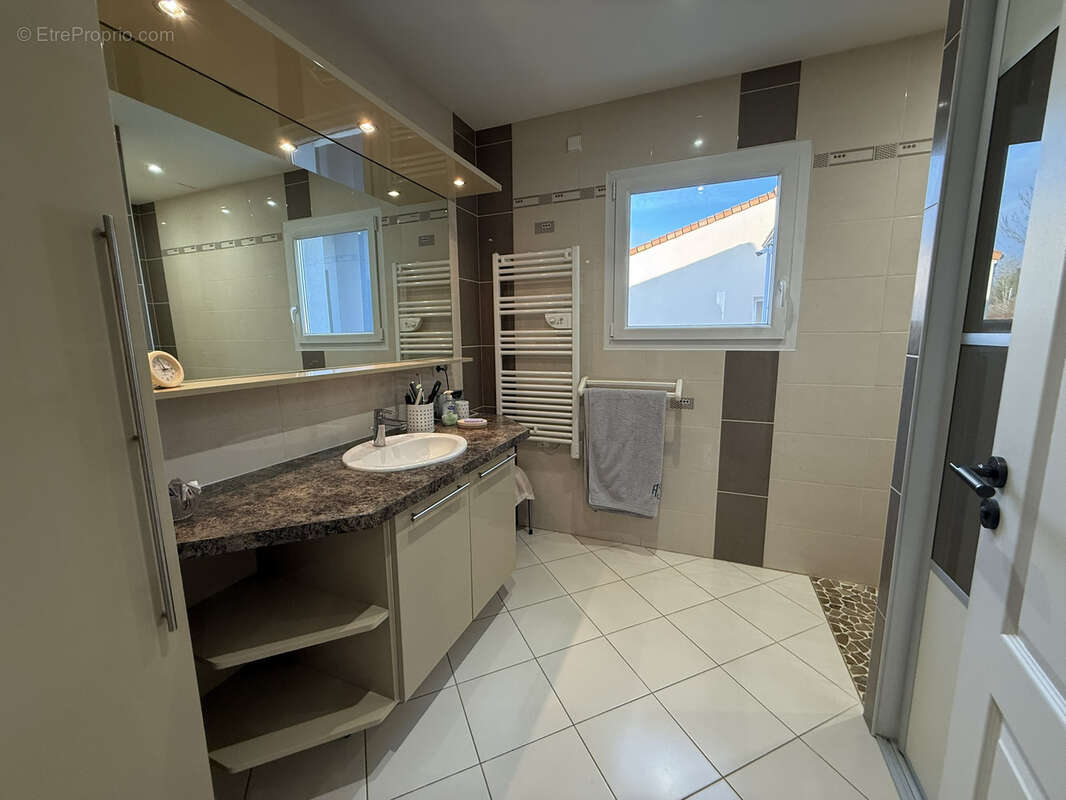 Maison à LES SORINIERES