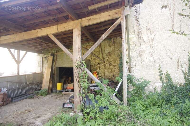 Maison à SAINT-JEAN-POUTGE