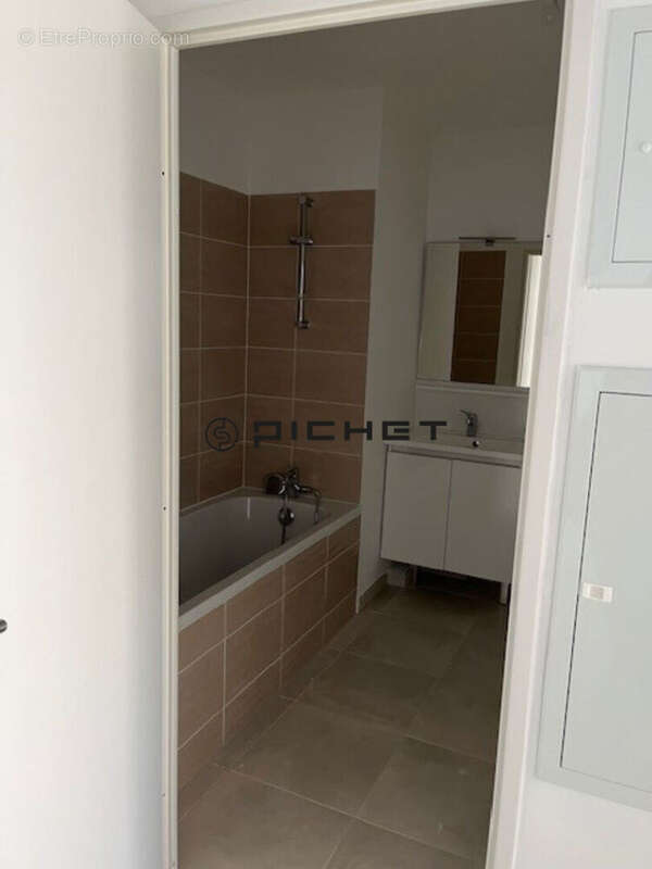 Appartement à FREJUS