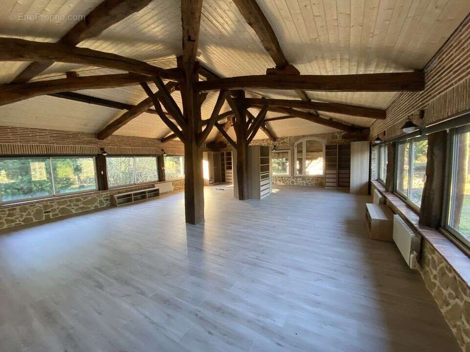 Maison en pierres type t4 avec gîte et piscine - photo 10