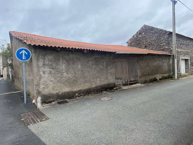 Maison à MARTRES-SUR-MORGE