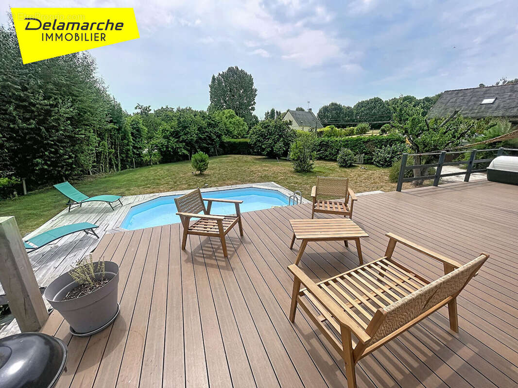 A VENDRE  AVRANCHES Maison avec Piscine au Val Saint Pere, 6 pièces et terrain de 2000 m² proche A84  entre Rennes et Caen - photo 3