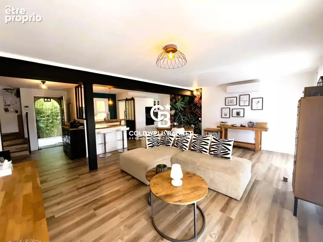 Villa, parfait état, au cœur du village – 83250 La Londe les Maures - photo 2