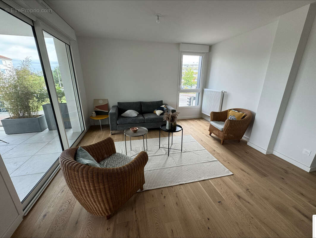 Terrasse - Garage double - Belles prestations - photo 3