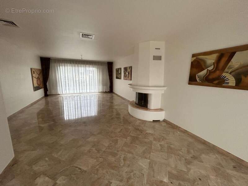 Maison à LES PAVILLONS-SOUS-BOIS