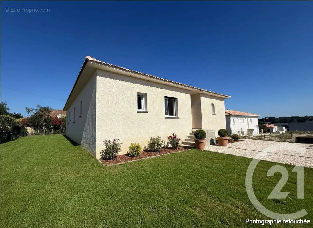 Maison 150 m² à Aleria  - photo 4