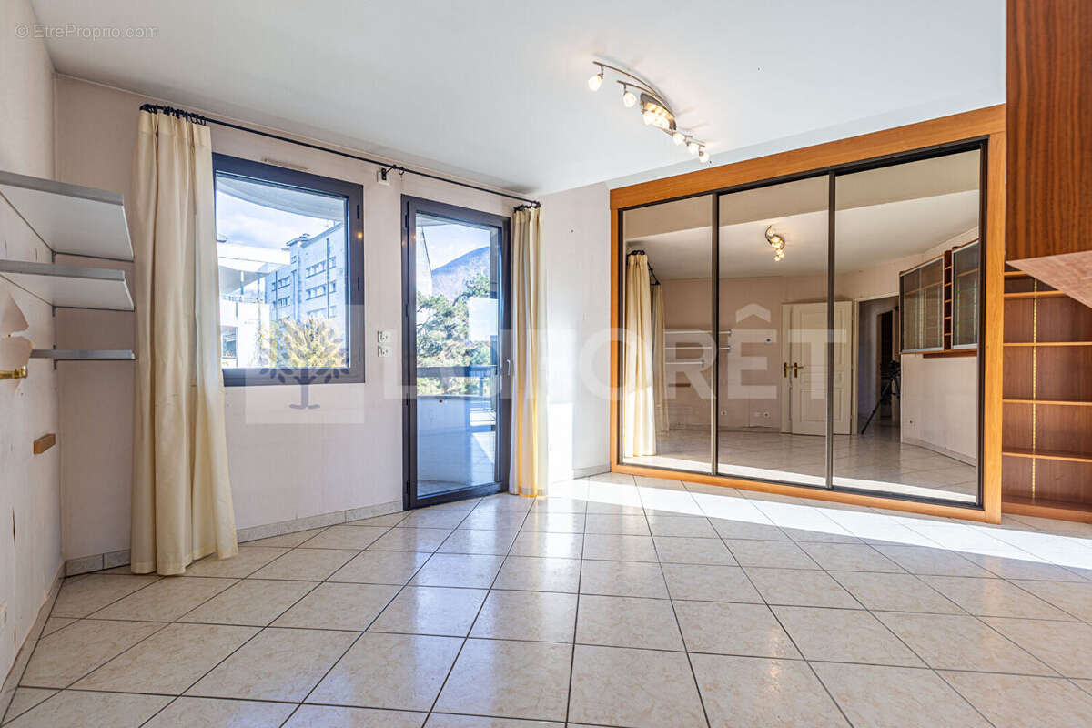 Laforet immobilier - "gaura" - annecy - secteur parmelan / triangle d'or - appartement t3 de 111.63m2 - cave - possibilité garag - photo 4