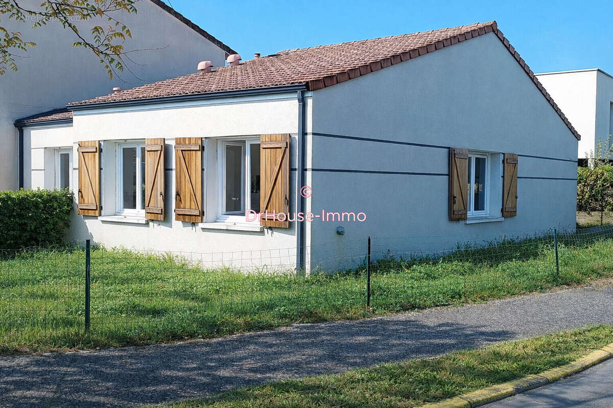 Maison 105 m² à Saint-Andre-De-Cubzac  - photo 19