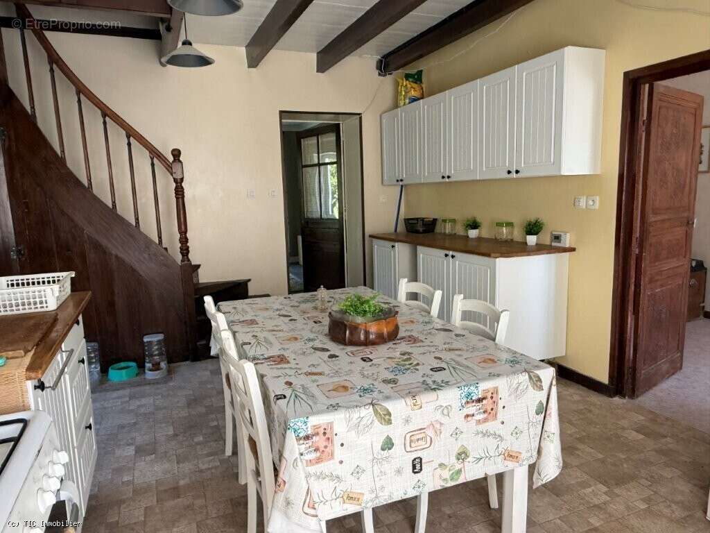 Maison à RUFFEC
