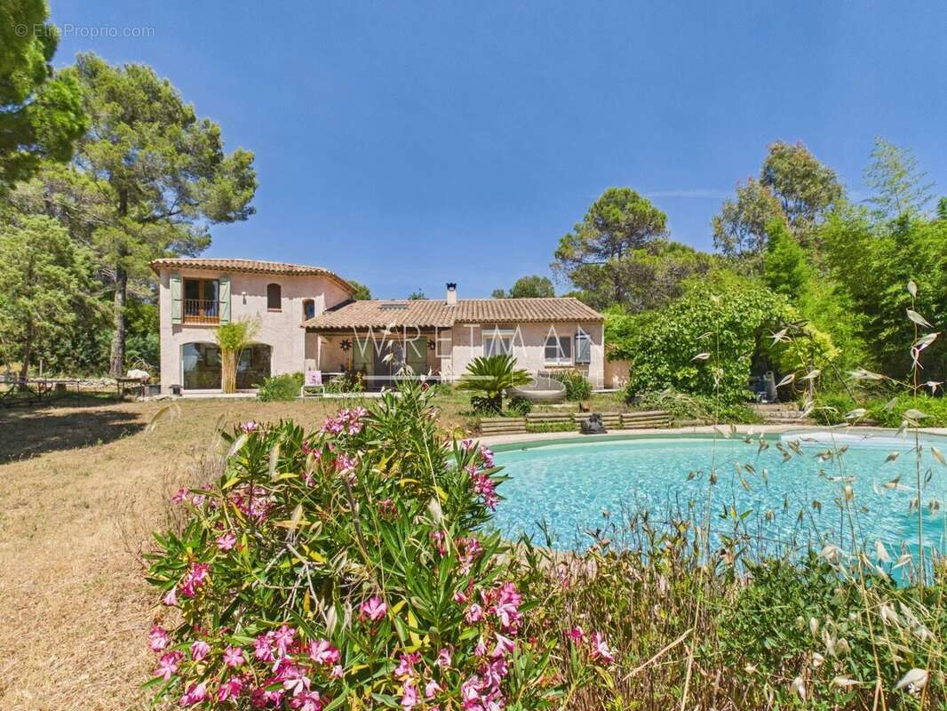 Maison à FAYENCE