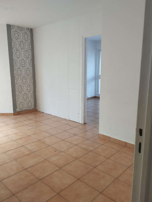 Appartement à GRIGNY