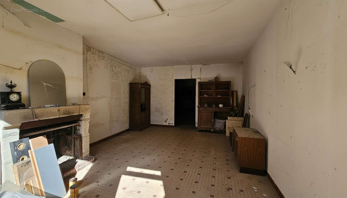 Maison à CINQ-MARS-LA-PILE