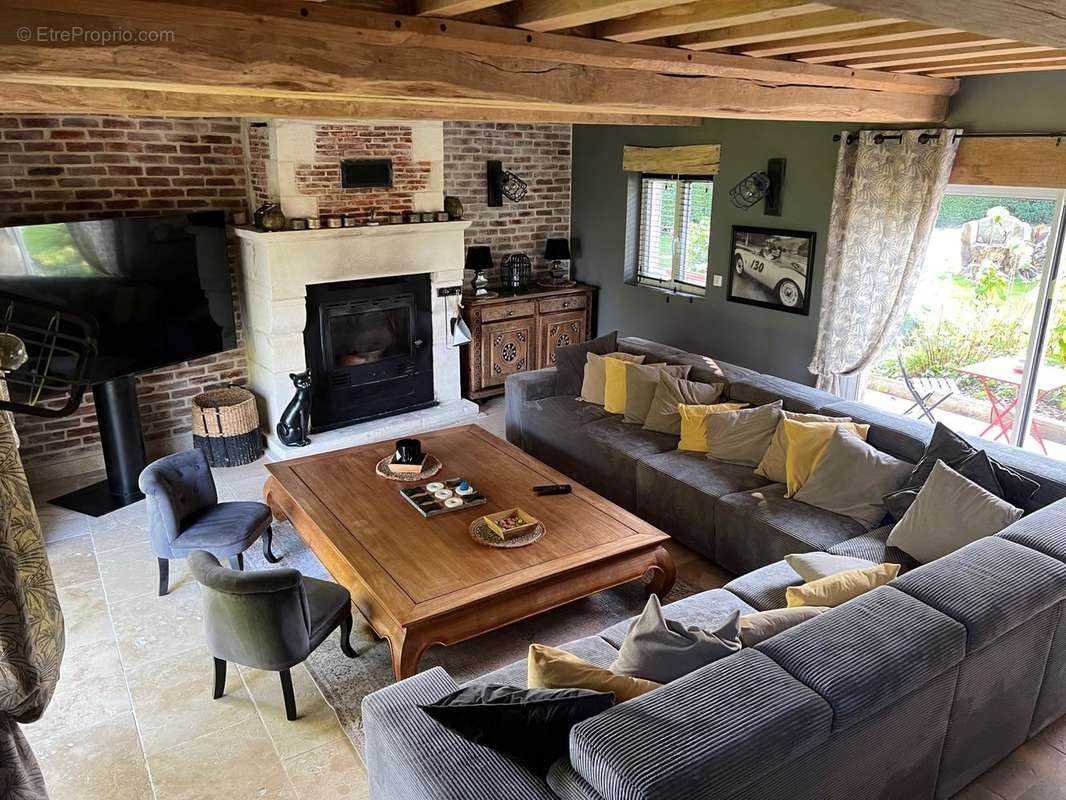 Maison à SAINT-HYMER