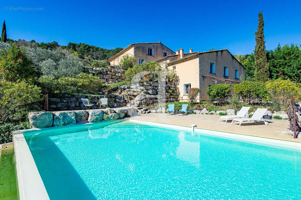 Maison à VAISON-LA-ROMAINE