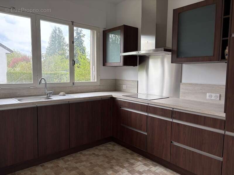 Maison à ROMILLY-SUR-SEINE