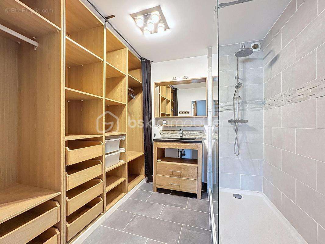 Maison à LA CHAPELLE-BOUEXIC