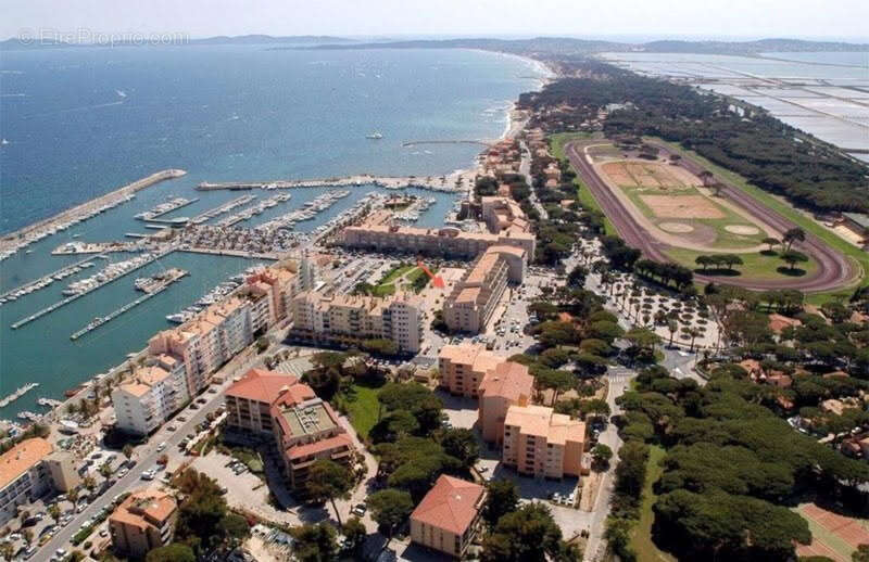 Appartement à HYERES