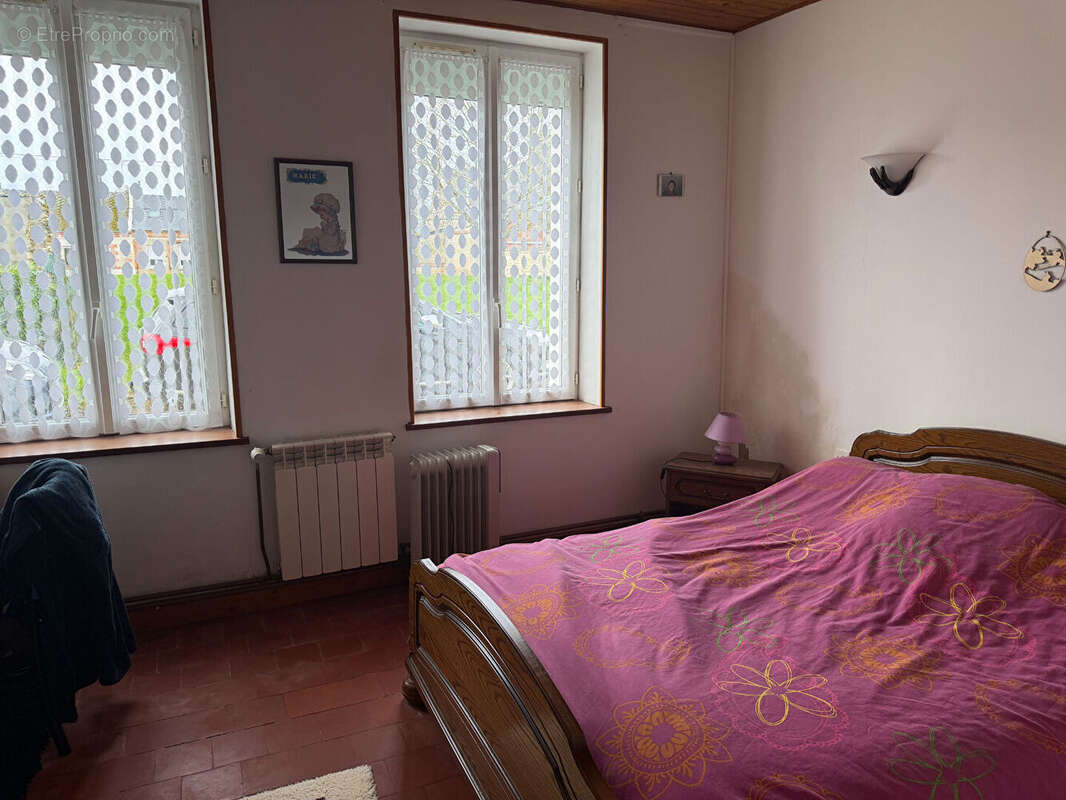 Maison à LA NEUVILLE-BOSMONT