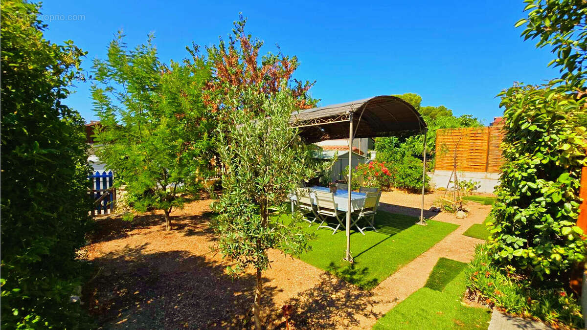 Coup de coeur au Castellet - Mobil-home avec terrain de 215 m² en pleine propriété - photo 7