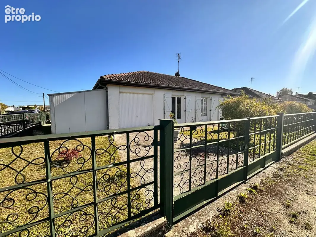 Maison de plain-pied avec dépendances et beau potentiel à Aubigny-sur-Nère - photo 2