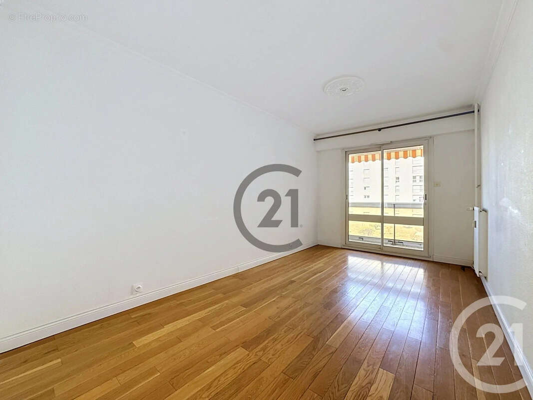 Appartement 107 m² à Reims  - photo 12