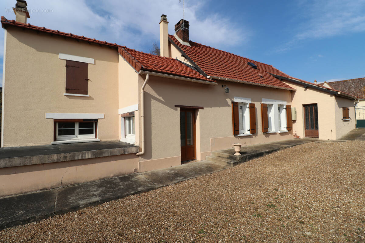 Maison à SAINT-GEORGES-SUR-EURE