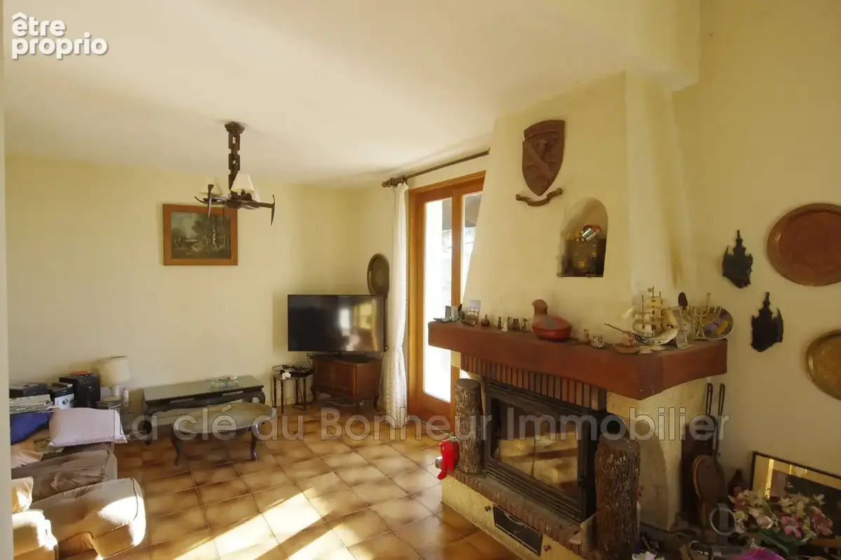 Maison 196 m² à Valensole  - photo 3