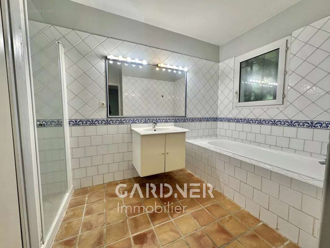 Maison à MARSEILLE-12E