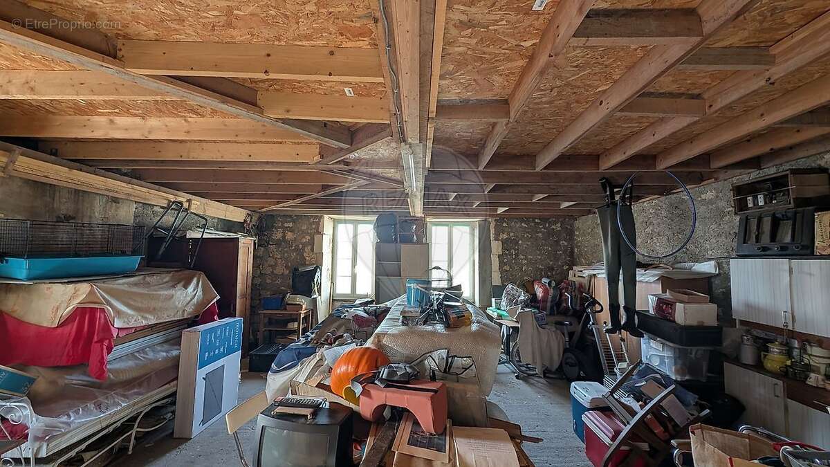 Maison à NIEULLE-SUR-SEUDRE