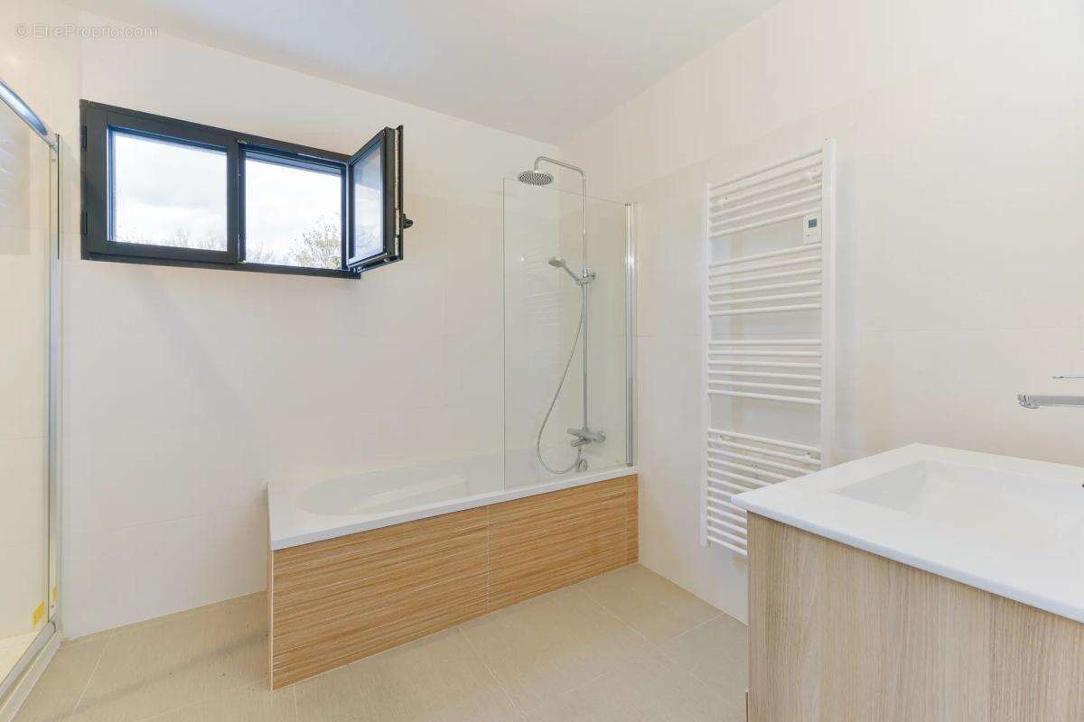 Maison à TREILLIERES