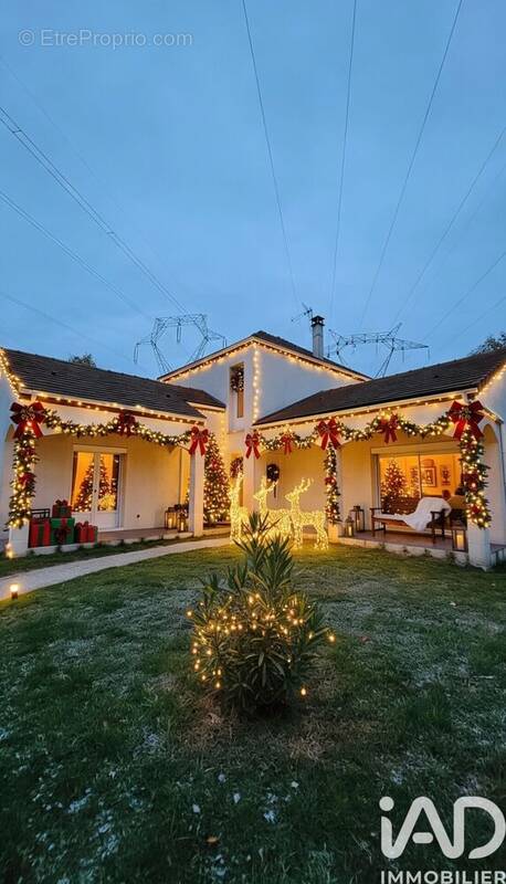 Photo 1 - Maison à SAINT-GERMAIN-LES-ARPAJON