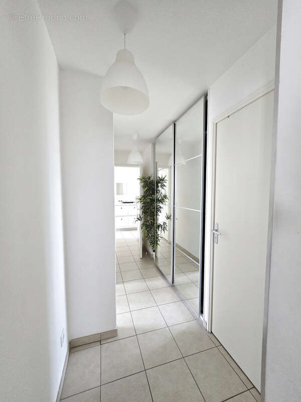 Appartement à SAINT-FONS