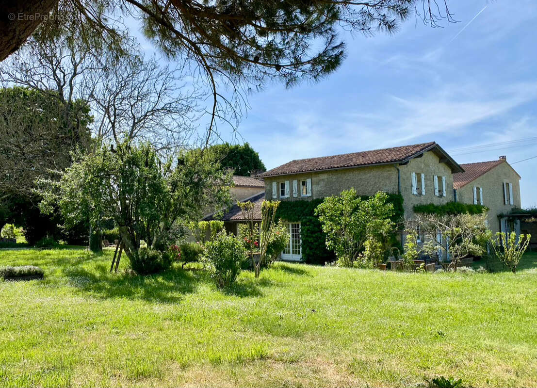 Maison à BRANNE