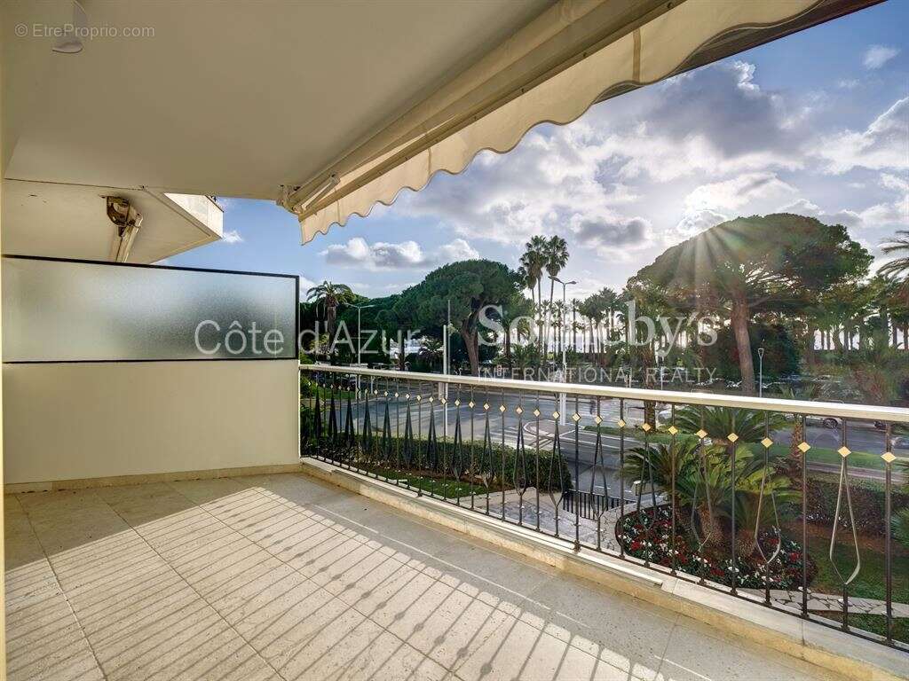 Appartement à CANNES