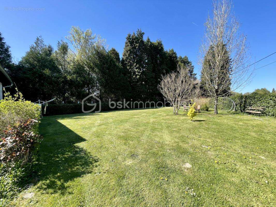 Maison à BONNAC-LA-COTE