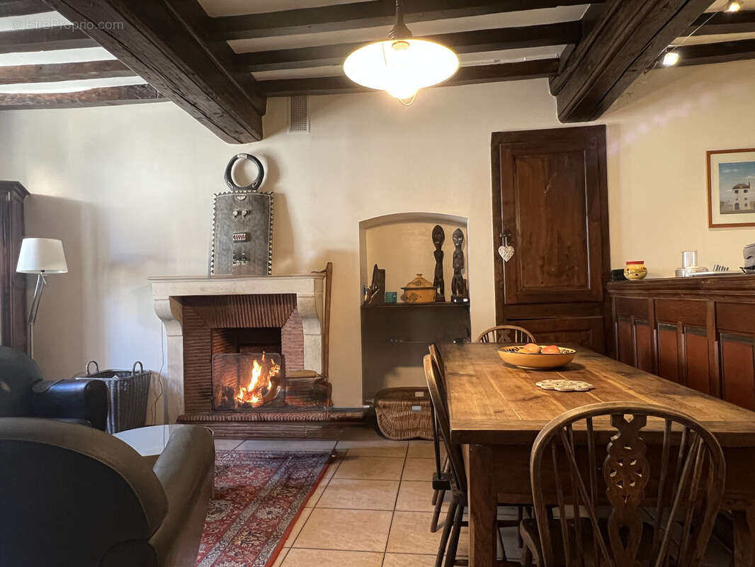 Maison à PLOMBIERES-LES-DIJON