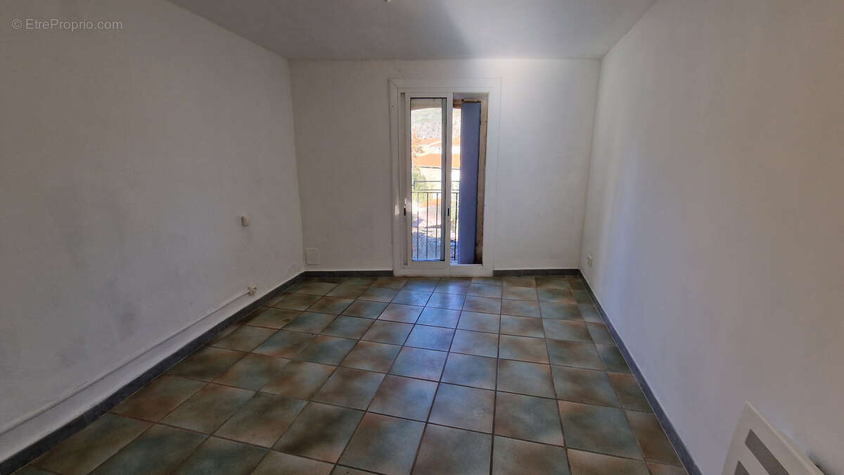 Appartement à LATOUR-DE-FRANCE