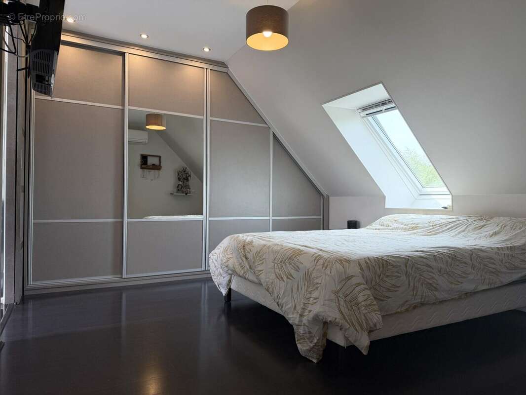 Chambre 3 - Maison à TORCE-EN-VALLEE