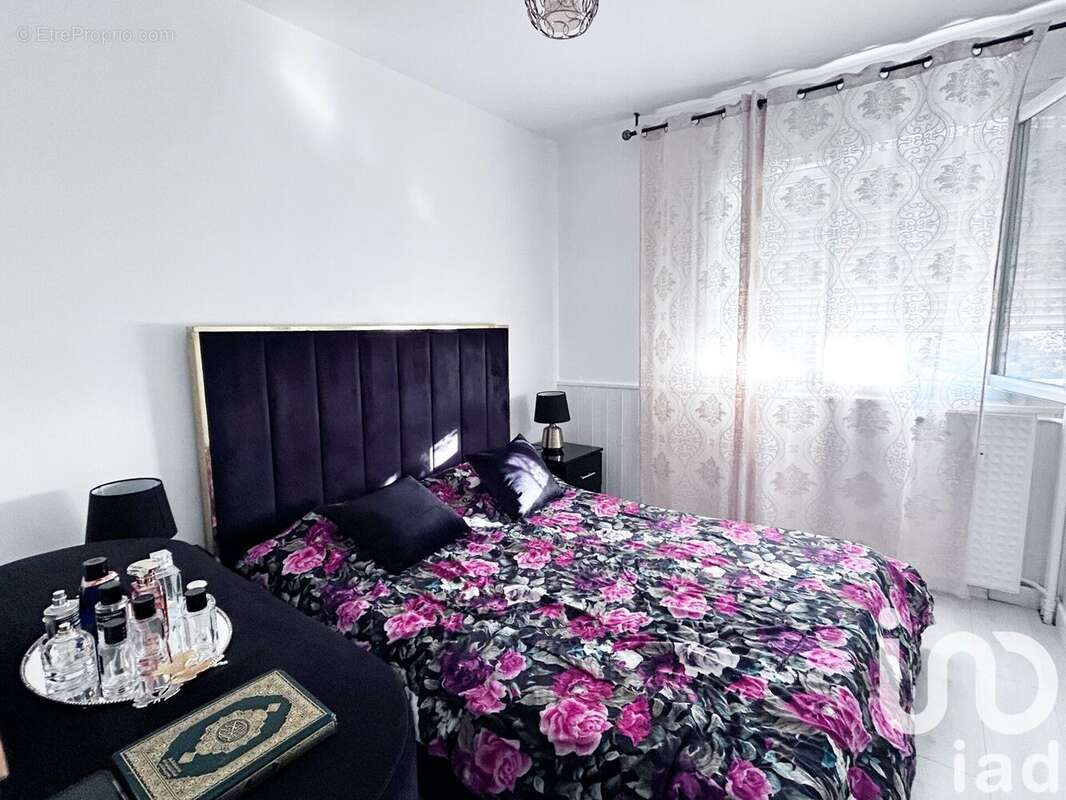 Photo 7 - Appartement à GENNEVILLIERS