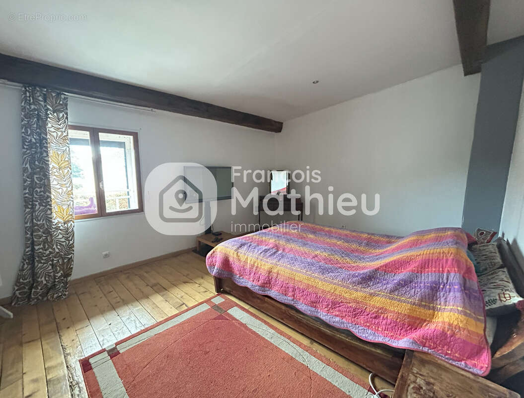 Maison à VONNAS