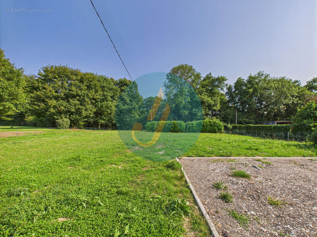 Maison à LA CHAPELLE-D&#039;ANGILLON