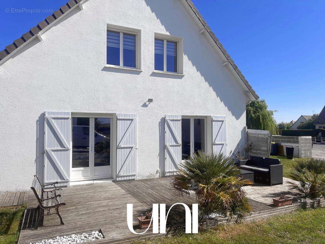 Maison à HERMANVILLE-SUR-MER