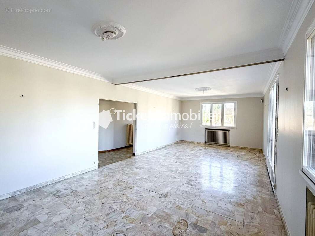 Maison à SAINT-JEAN