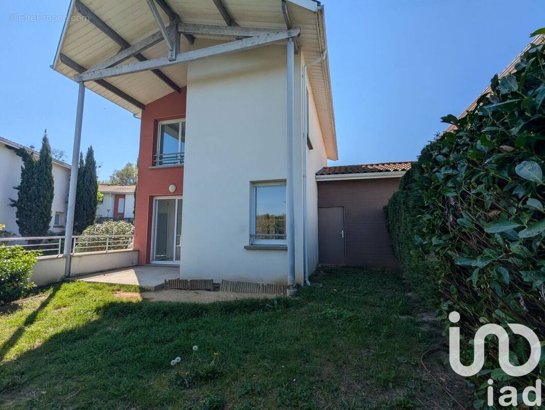 Photo 1 - Maison à GENISSAC